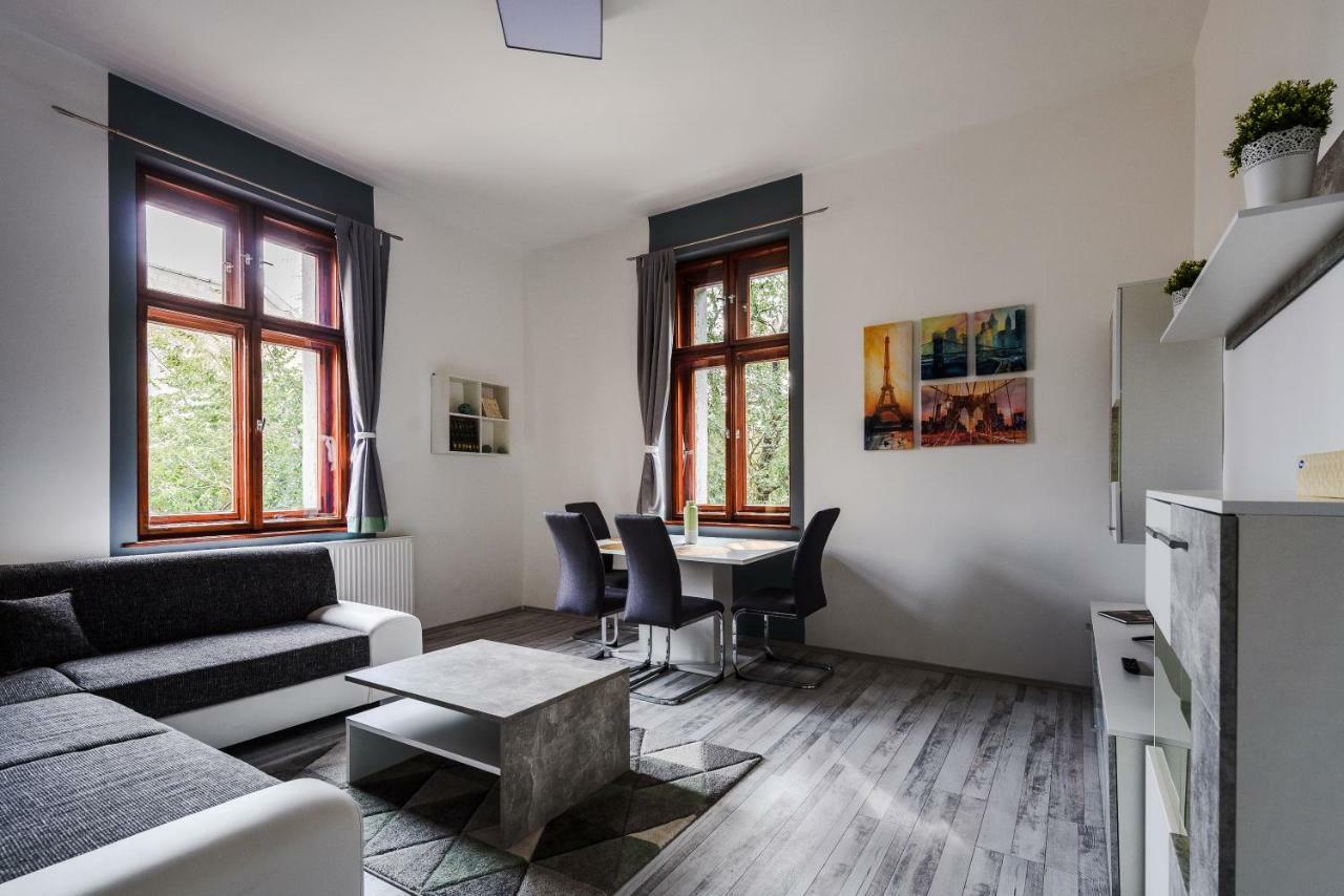 Gold Apartment - Gyor Exterior photo